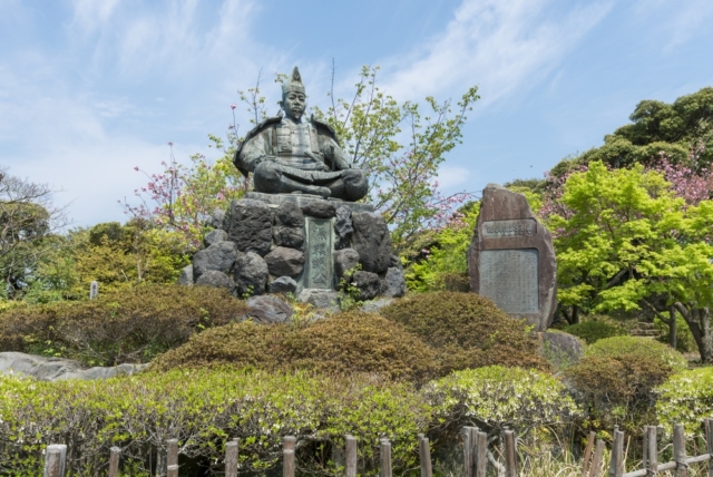 鎌倉幕府を開いた人物「源頼朝」が幕府の設置場所として鎌倉の地を選んだのはなぜ?