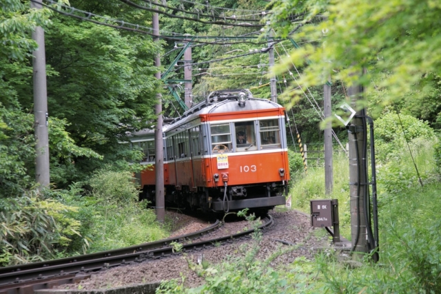 箱根登山鉄道にトンネルや急カーブが多いのはなぜ?~神奈川県の鉄道~
