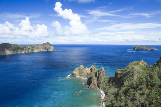 小笠原諸島の歴史と成り立ち~火山活動で誕生した島々の進化~