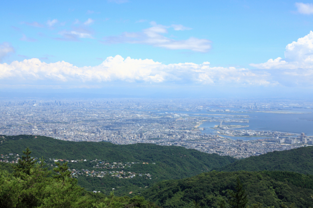 六甲山誕生の歴史~神戸市の背後にそびえる岩山はどのようして生まれた?~