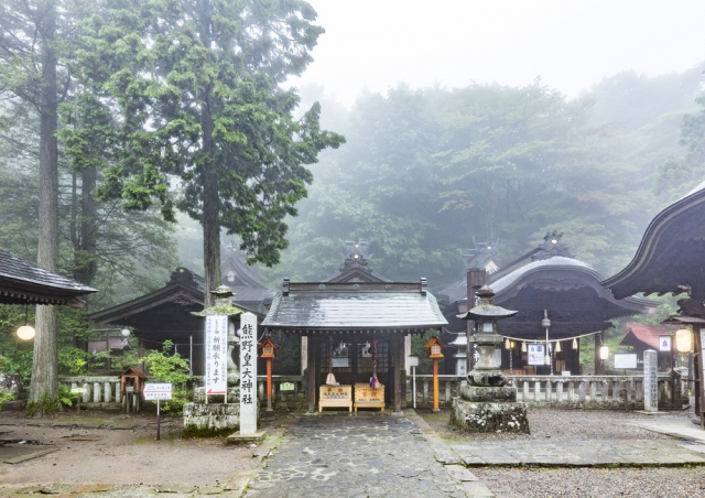 内陸県・群馬の県境のアレコレ!軽井沢は何県?群馬?長野?3県を3歩で回れる!?
