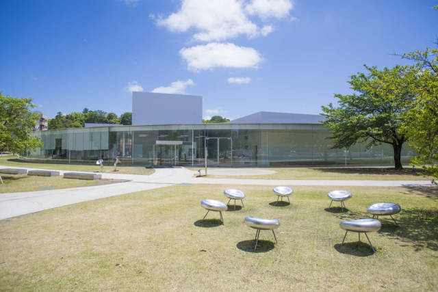 金沢21世紀美術館の開館