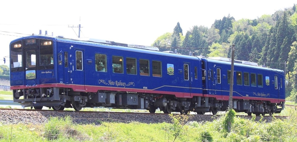 のと鉄道の歴史と能登を走る観光列車「のと里山海号」と「花嫁のれん」 - まっぷるウェブ